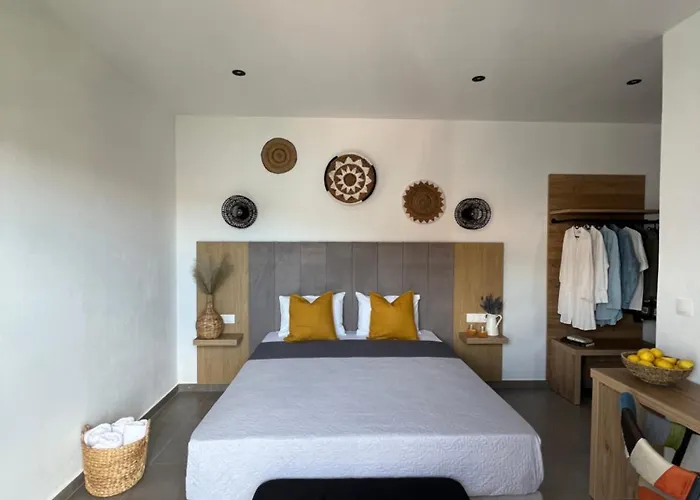 Aparthotel Cactus Skiathos Town