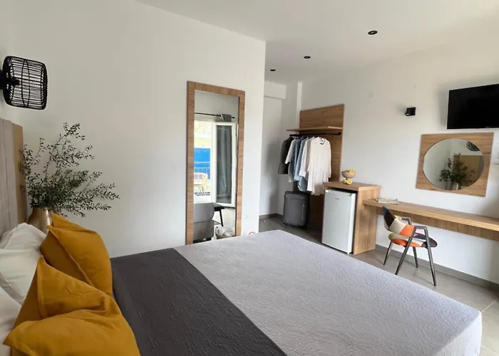 Cactus Skiathos Town